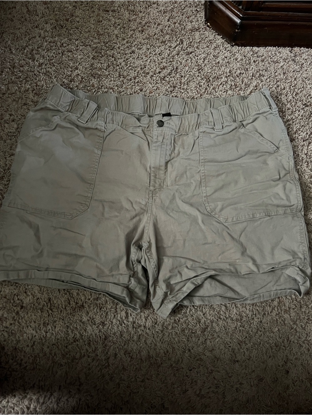Carhartt Women's Cargo Shorts in Light Olive